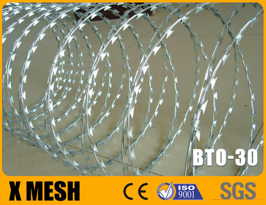 BTO 30 Loại Concertina sợi kim cào với độ dày 0,5mm đường kính cuộn 450mm cho nhà tù