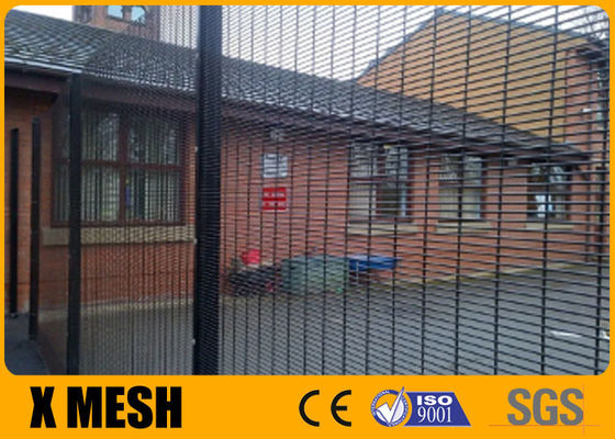 76,2x12,7 Mm 3D sơn tĩnh điện chống leo 358 hàng rào lưới cho nhà ga